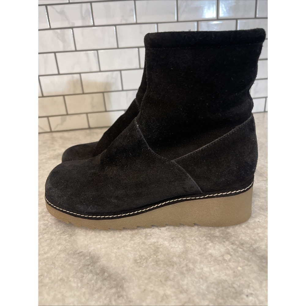 Kenneth Cole Reaction Boots Youth Size 3 Black Suede Leather Chelsea Booties